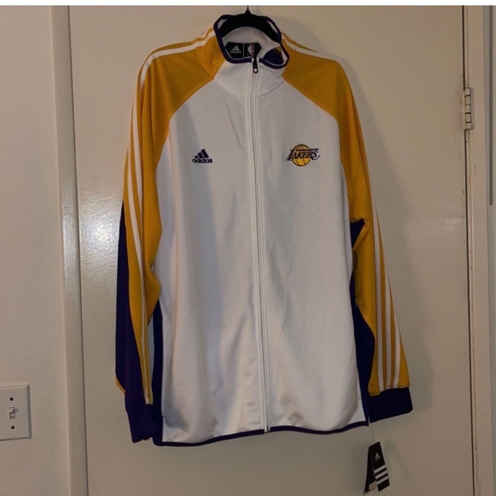 LAKERS
